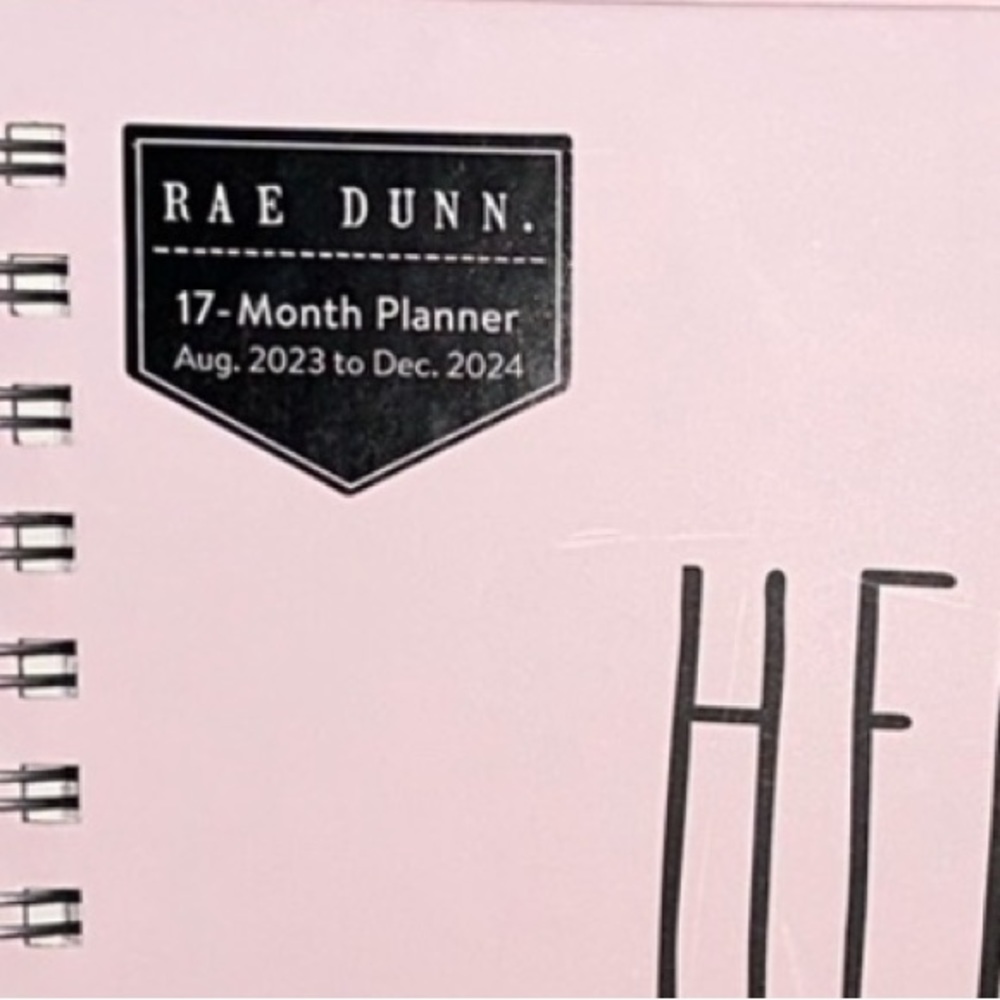 🆕 Rae Dunn HELLO 2024 17 Month Planner Pink - Picture 4 of 13